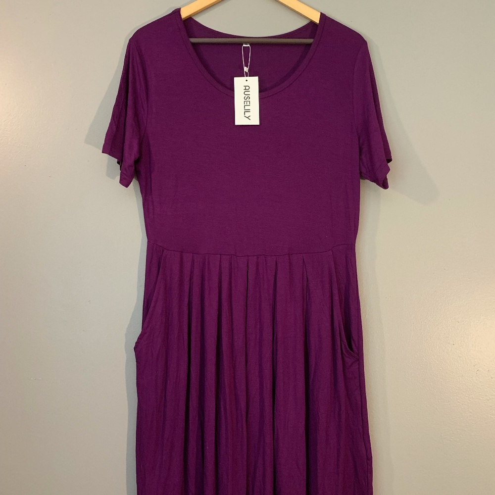 Casual Magenta Dress w/ Pockets